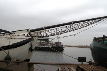 Auf der Werft in Osingahuizen - Ganz schön kahl...